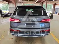 2021 Audi Q7 photo