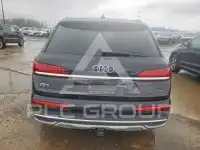 2021 Audi Q7 photo