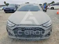 2021 Audi S4 фото