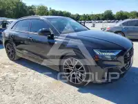 2021 Audi Q8 photo