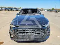 2021 Audi Q8 фото