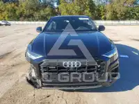 2021 Audi Q8 photo