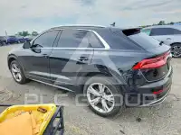 2021 Audi Q8 photo