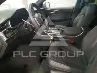 2021 Audi Q8 фото