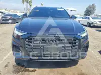 2021 Audi Q8 фото