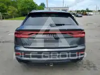 2021 Audi Q8 photo
