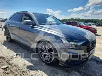 2021 Audi Q8 фото