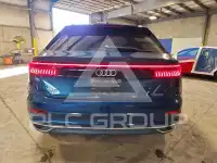2021 Audi Q8 фото