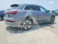 2021 Audi E-TRON фото