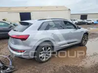 2021 Audi E-TRON фото
