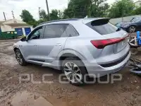 2021 Audi E-TRON фото