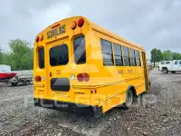 2021 Chevrolet Express фото