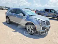 2021 Cadillac XT5 photo