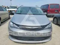 2021 Chrysler Pacifica photo
