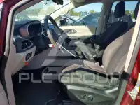 2021 Chrysler Pacifica photo