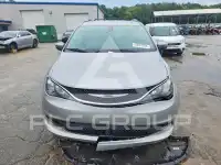 2021 Chrysler Pacifica photo