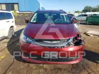 2021 Chrysler VOYAGER photo
