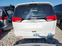 2021 Chrysler Pacifica photo