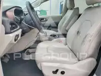 2021 Chrysler Pacifica photo