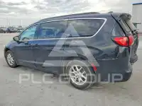 2021 Chrysler Pacifica photo