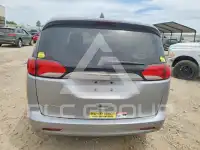 2021 Chrysler Pacifica photo