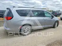 2021 Chrysler Pacifica photo