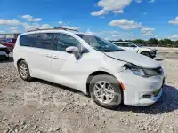 2021 Chrysler Pacifica photo