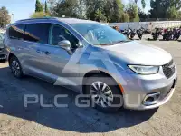 2021 Chrysler PACIFICA photo