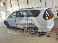 2021 Chrysler PACIFICA photo