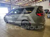 2021 Chrysler PACIFICA photo