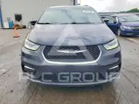 2021 Chrysler PACIFICA photo