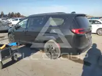 2021 Chrysler PACIFICA photo