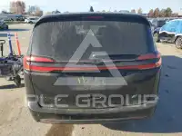 2021 Chrysler PACIFICA photo