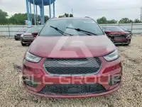 2021 Chrysler PACIFICA photo