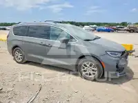 2021 Chrysler PACIFICA photo