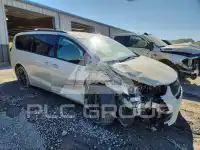 2021 Chrysler PACIFICA photo