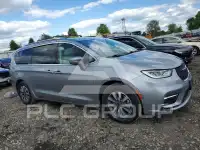 2021 Chrysler PACIFICA photo