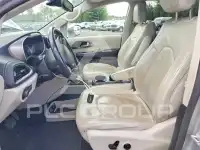 2021 Chrysler PACIFICA photo
