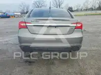 2013 Chrysler 200 photo