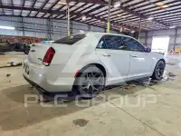 2021 Chrysler 300 фото