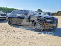 2021 Chrysler 300 фото