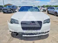2021 Chrysler 300 фото