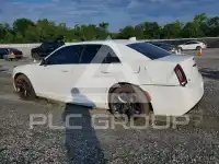 2021 Chrysler 300 фото