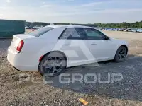 2021 Chrysler 300 фото