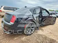 2021 Chrysler 300 фото