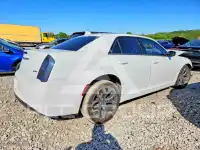 2021 Chrysler 300 фото