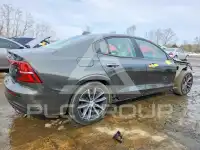 2021 Volvo S60 фото