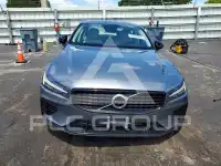2021 Volvo S60 фото