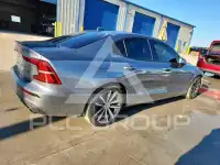 2021 Volvo S60 фото