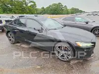 2021 Volvo S60 фото